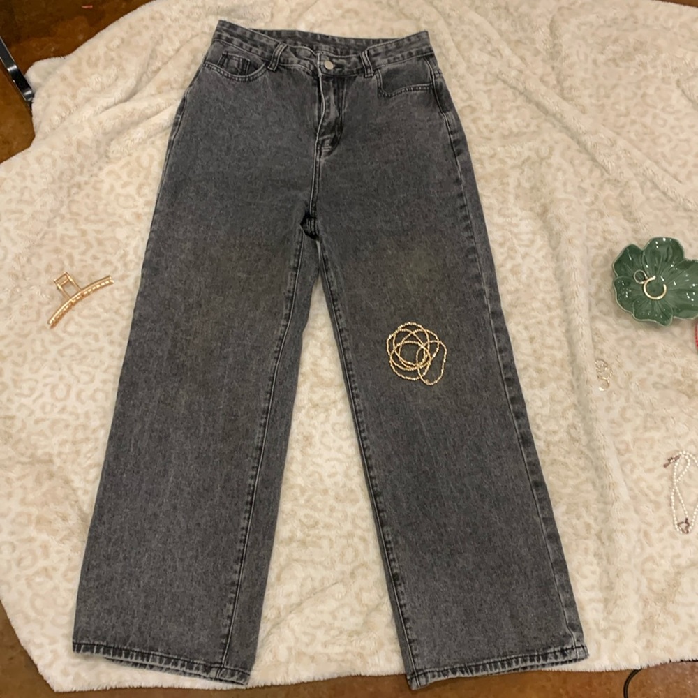 baggy jeans!